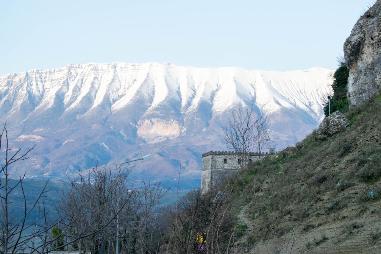Te Kalaja Rooms Gjirokaster Bagian luar foto