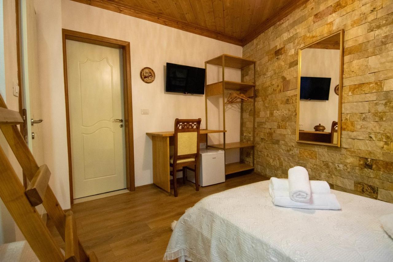 Te Kalaja Rooms Gjirokaster Bagian luar foto