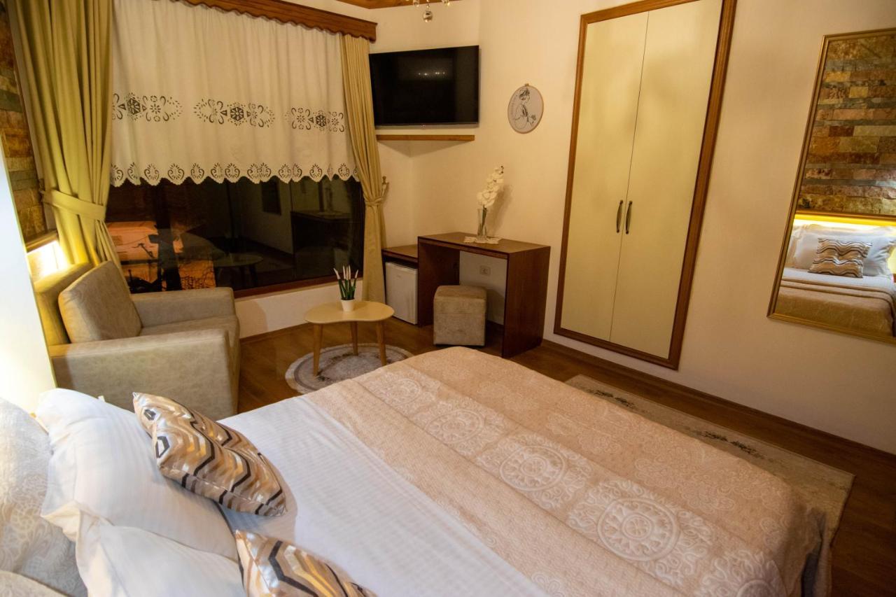 Te Kalaja Rooms Gjirokaster Bagian luar foto